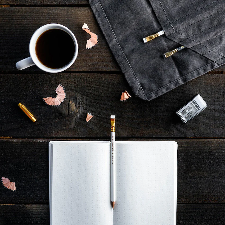 Blackwing Slate Notebook and Pencil Set White A5 - Image 3