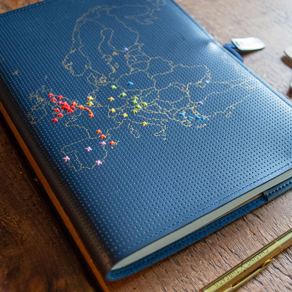 Chasing Threads Stitch Europe Travel Notebook Navy - Image 4