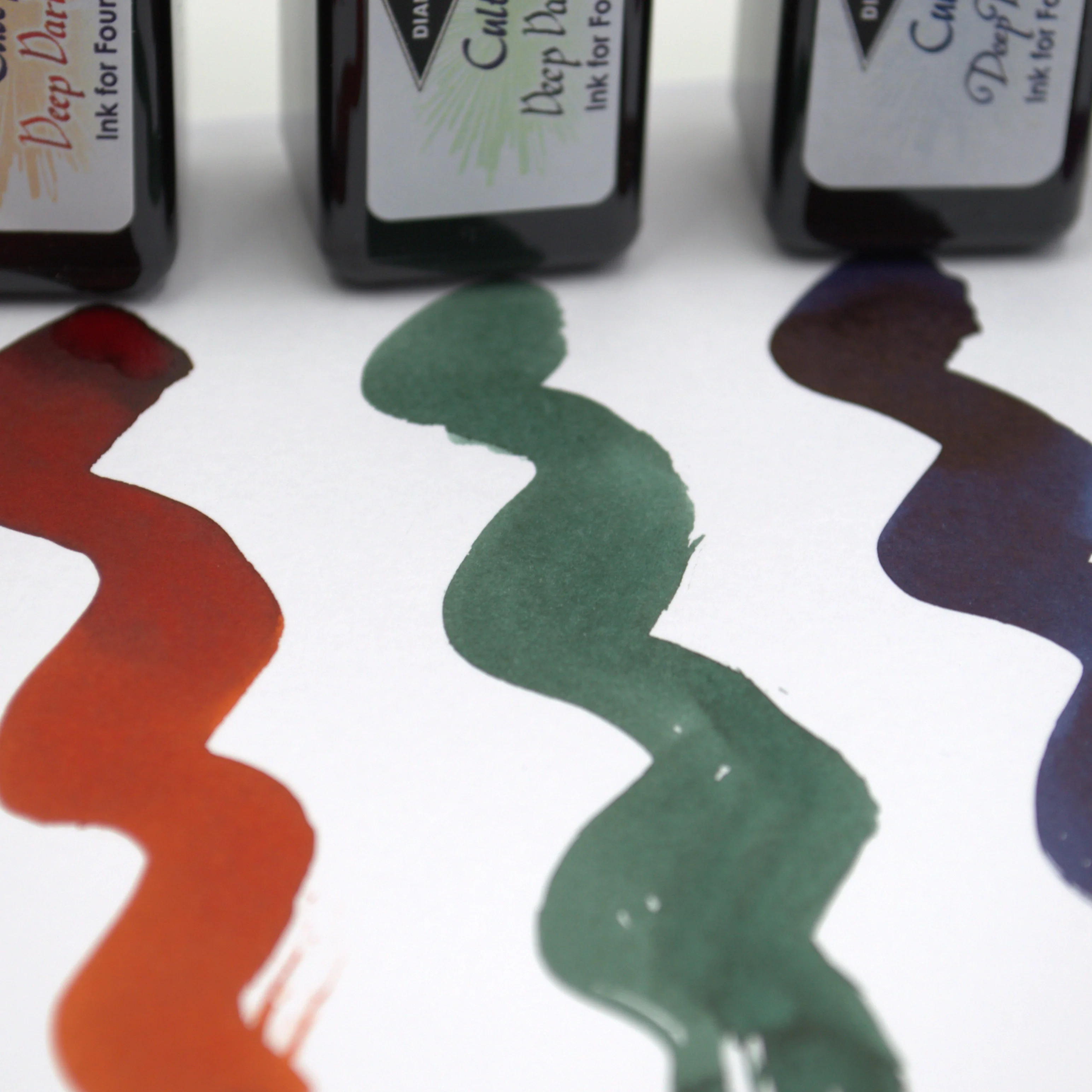Cult Pens Deep Dark Fountain Pen Ink by Diamine 30ml - Image 12