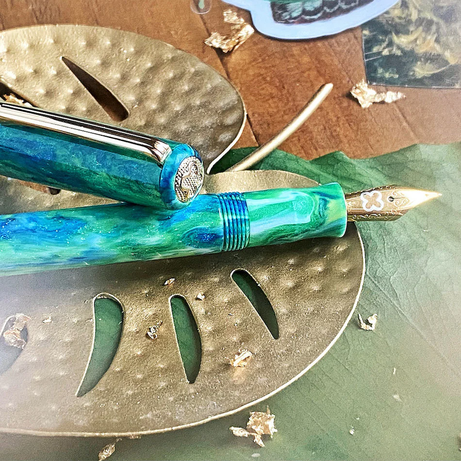 Esterbrook JR Pocket Limited Edition Fountain Pen Beleza with Gold Trim - Image 4