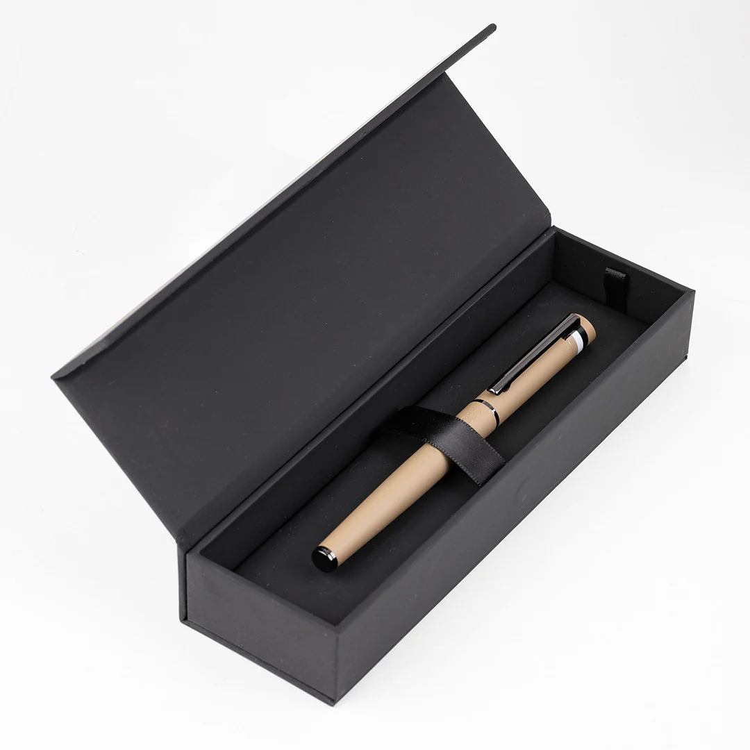 Hugo Boss Fountain Pen Loop Camel Iconic - Image 3