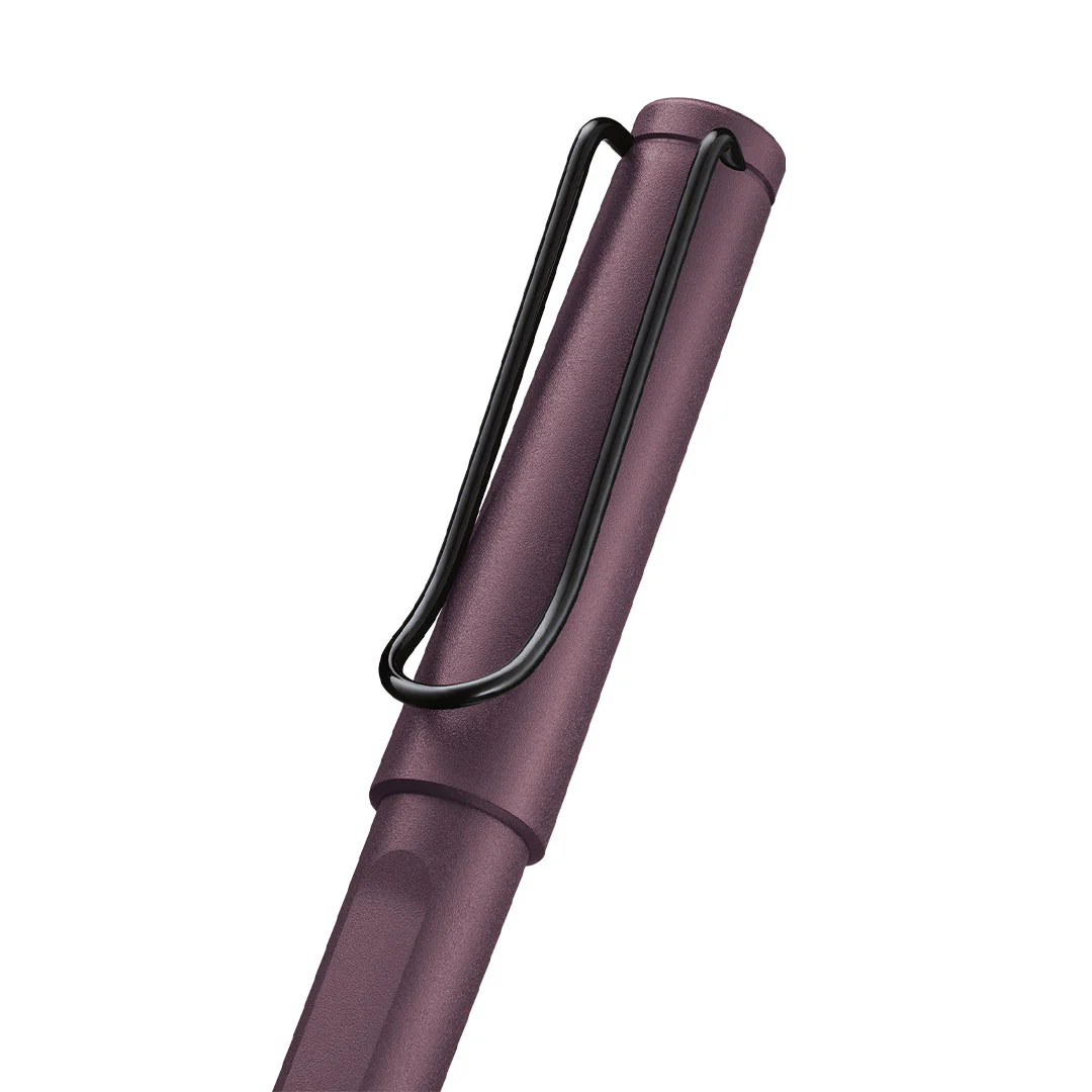 LAMY safari Fountain Pen Scarlet - Image 4