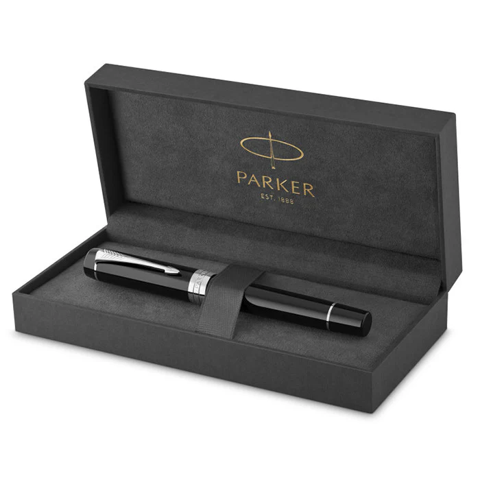 Parker Duofold Classic Fountain Pen Black with Chrome Trim - Image 5