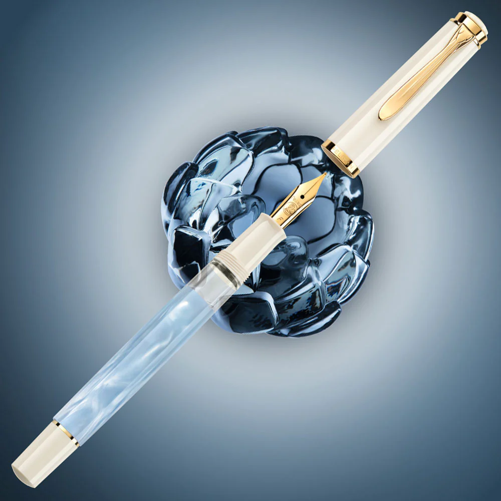 Pelikan Classic M200 Fountain Pen Pastel Blue - Image 2