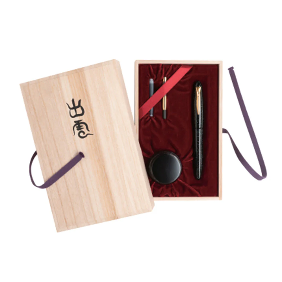Platinum Izumo Raden Galaxy Fountain Pen - Image 3