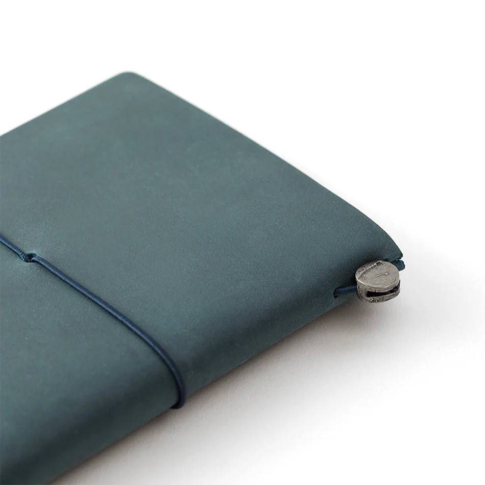 TRAVELER'S COMPANY Traveler's Notebook Leather Passport Size Blue - Image 8