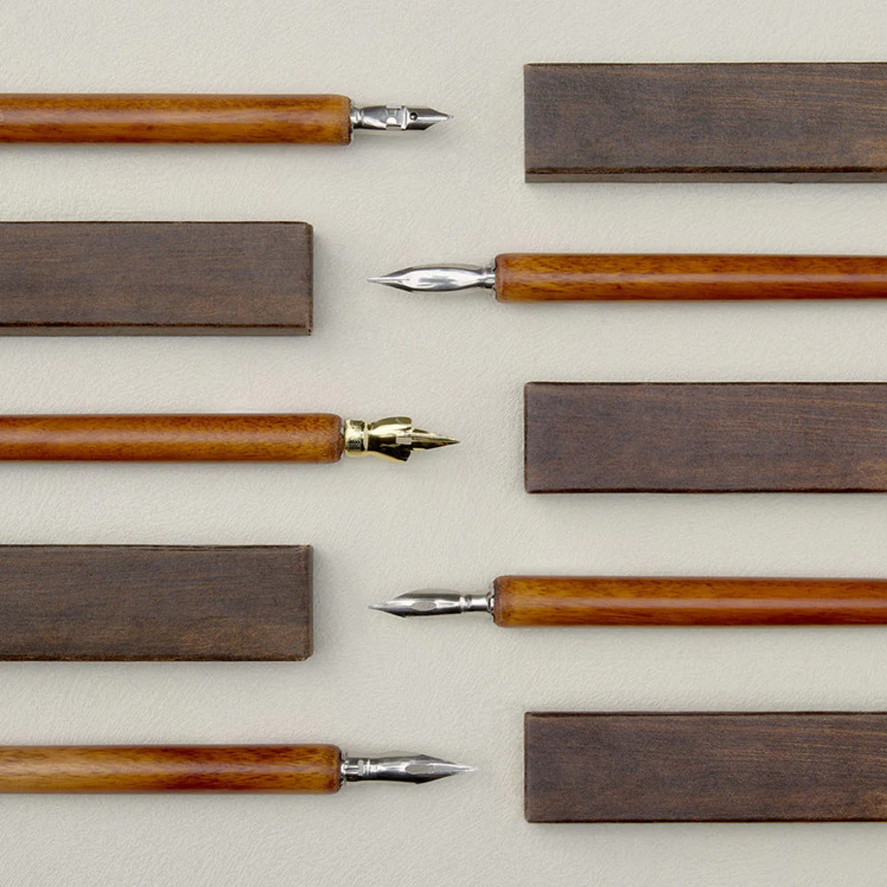 Wearingeul Wood Dip Pen Holder - Image 4